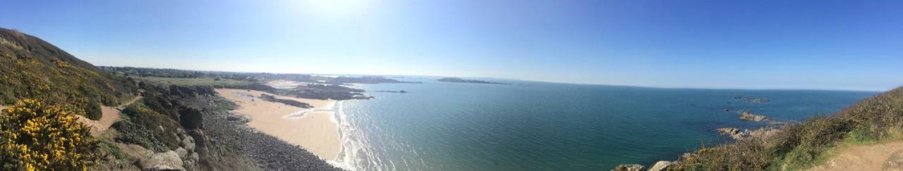 Suite A 800M De La Plage Saint-Lunaire Bagian luar foto